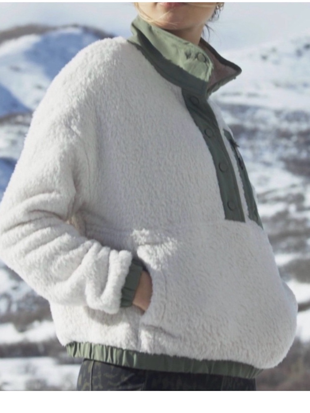 Vuori Men's Sherpa Zip Pullover Jacket in White with Olive Trim